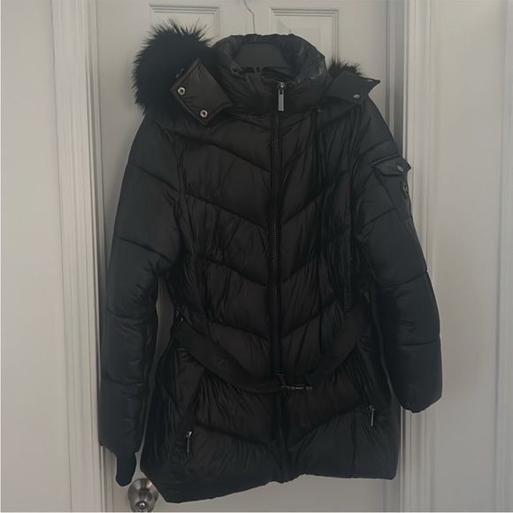 MICHAEL KORS Faux Fur Trim Quilted Puffer Coat - Black - Picture 3 of 5